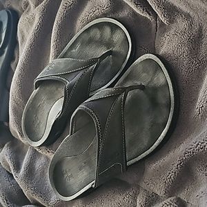 ABEO Flip Flops sz 7N